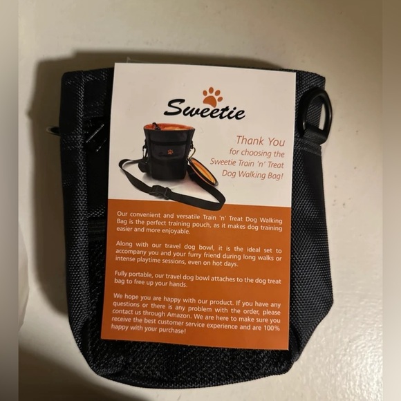 Sweetie Train ‘n’ Treat Dog Walking Bag treat pouch with travel bowl - Picture 1 of 3